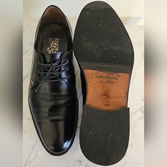 Size 10.5 | Salvatore Ferragamo Authentic oxford shoes - Picture 11 of 11